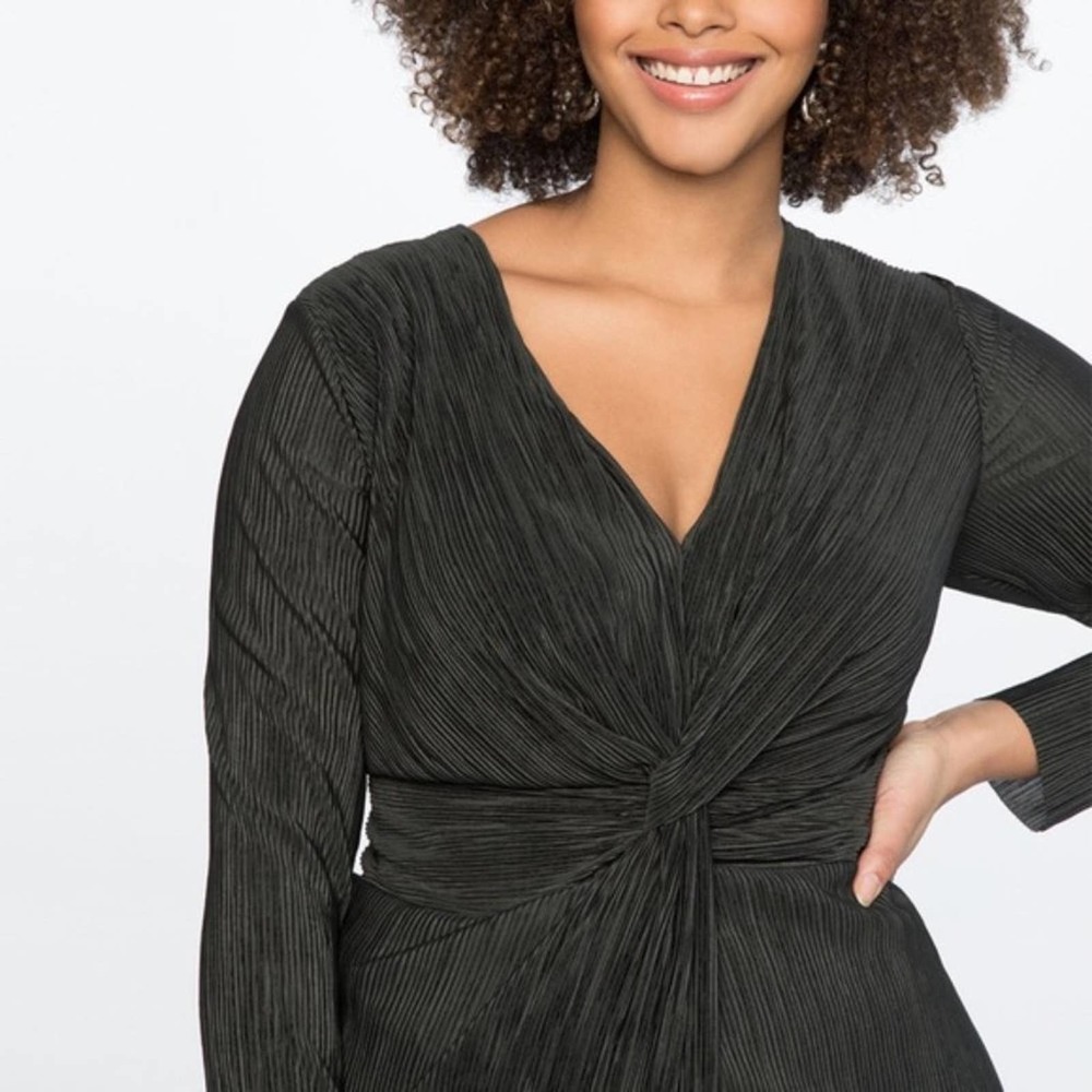 NWT ELOQUII 18 womens Twisted Knot Front Accordion Pleated Dress black pleat